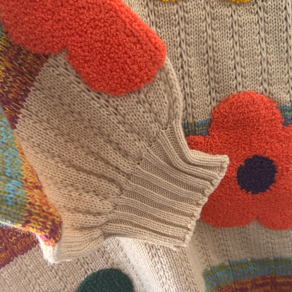 Easel Medium Floral Appliqué Crewneck Sweater in Beige - Picture 3 of 8